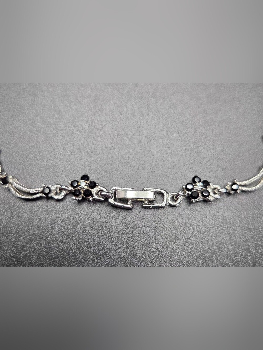 Vintage Silver Tone Black Flower Rhinestone 15" Choker & Stud Earring Set - Picture 7 of 8